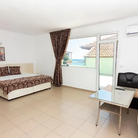 Sunny Dream 茨雷沃