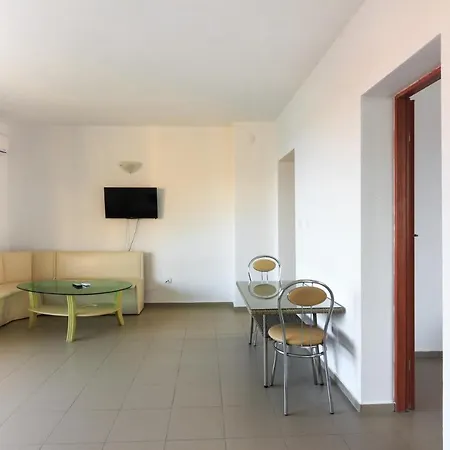 Sunny Dream 招待所 茨雷沃